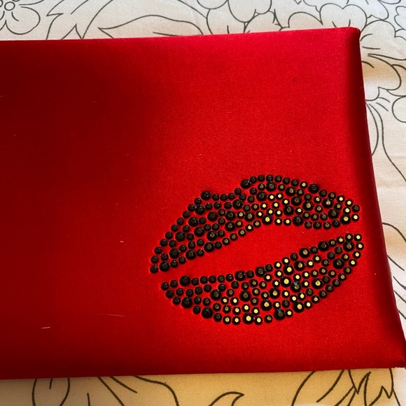 NWT BCBG red satin clutch - Picture 4 of 5